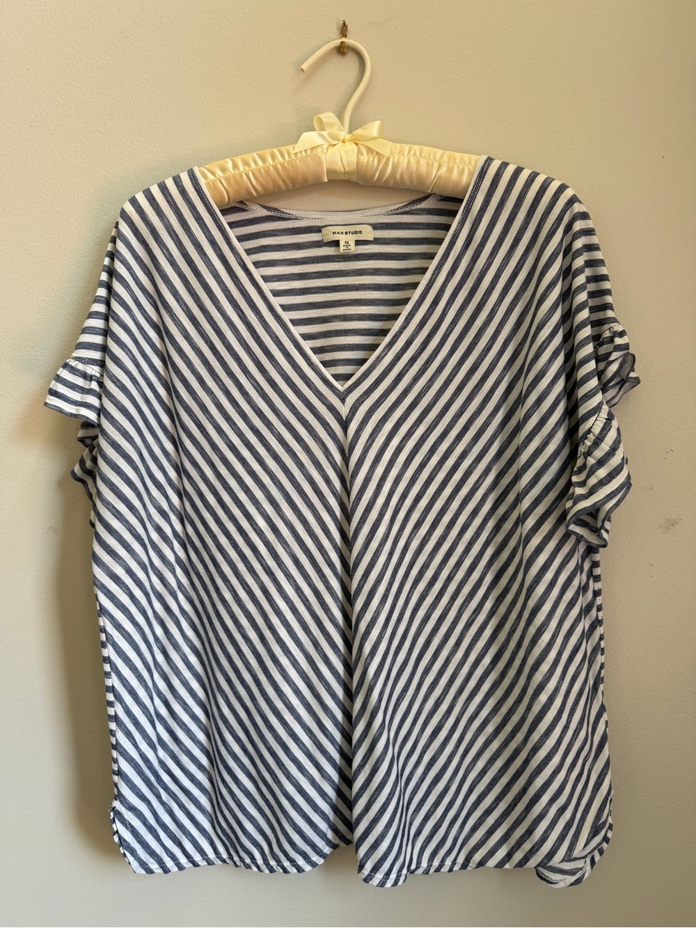 Max Studio Blue and White Striped V-Neck Short Sleeve Top